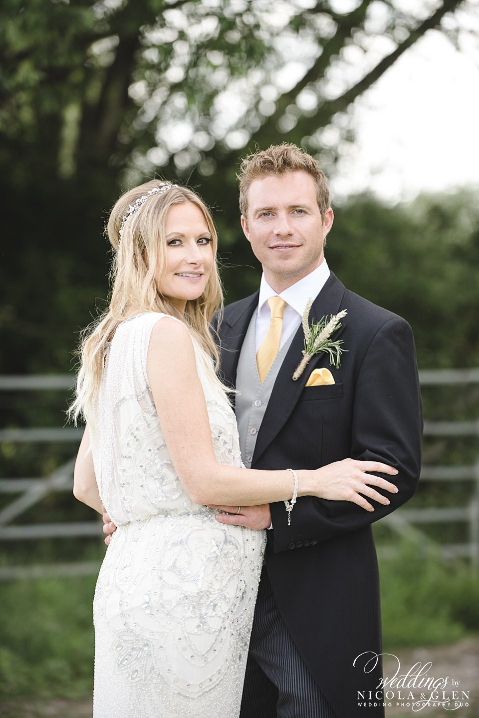 oxfordshire marquee wedding photo