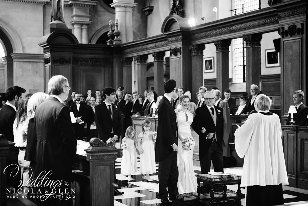 St Brides Church London Wedding Photo