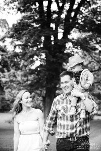 Blenheim Palace Engagement Session Photo