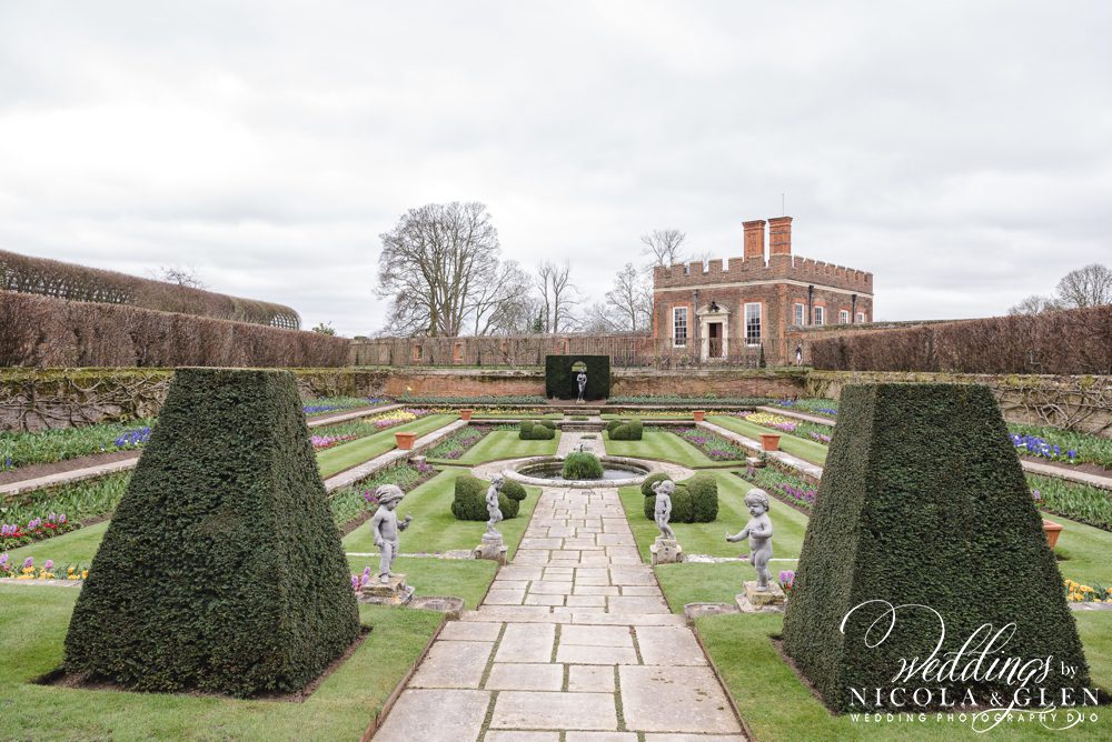 Hampton Court Palace Destination Wedding Photo