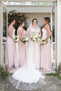 Barnsley House Outdoor Wedding Photo